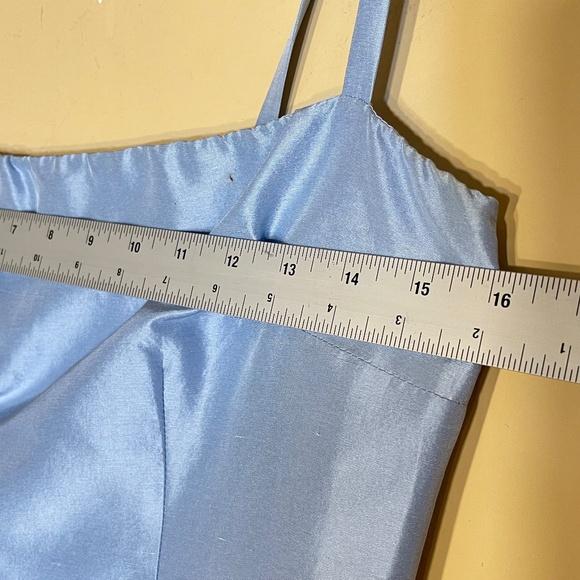 Elegant Blue Satin Dress - Picture 7 of 12